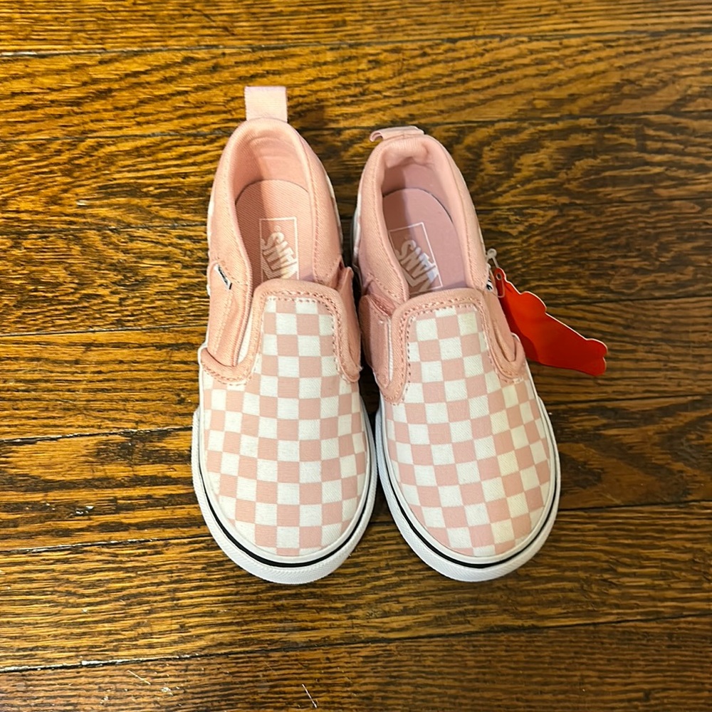 VANS toddler size 8 NWT